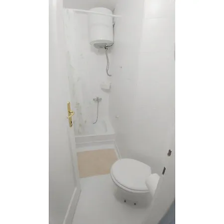 Kennedy Apartment *
